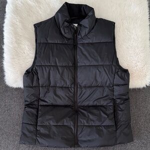 GAP Black Puffer Vest
